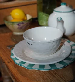Pine Scalloped Dinner Plate