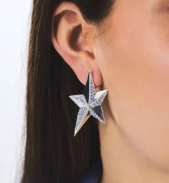 Single Interstellar Stud